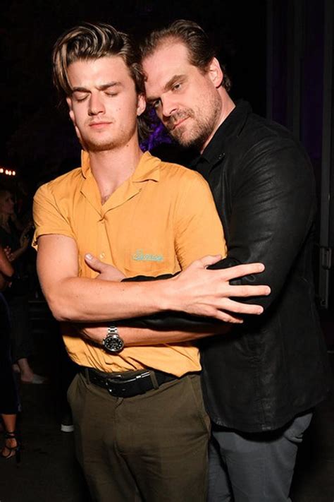 joe keery sex scene.